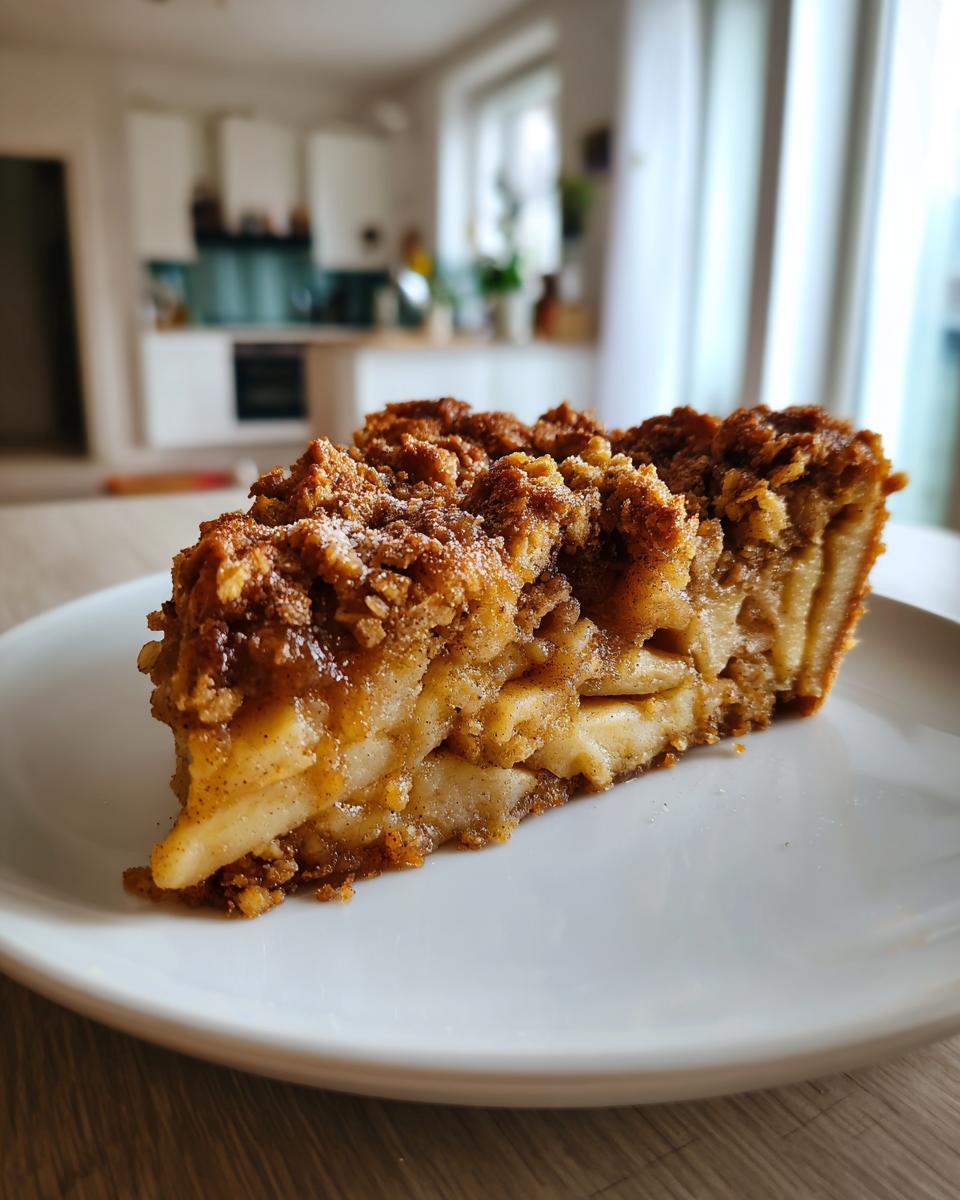 Irresistible Apple Crumble with Brown Sugar and Cinnamon Recipe 4 Apple Crumble with Brown Sugar and Cinnamon - detail 1