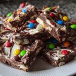 3-Ingredient Monster Bark: Spooky & Irresistible Treat! 10 Monster Bark