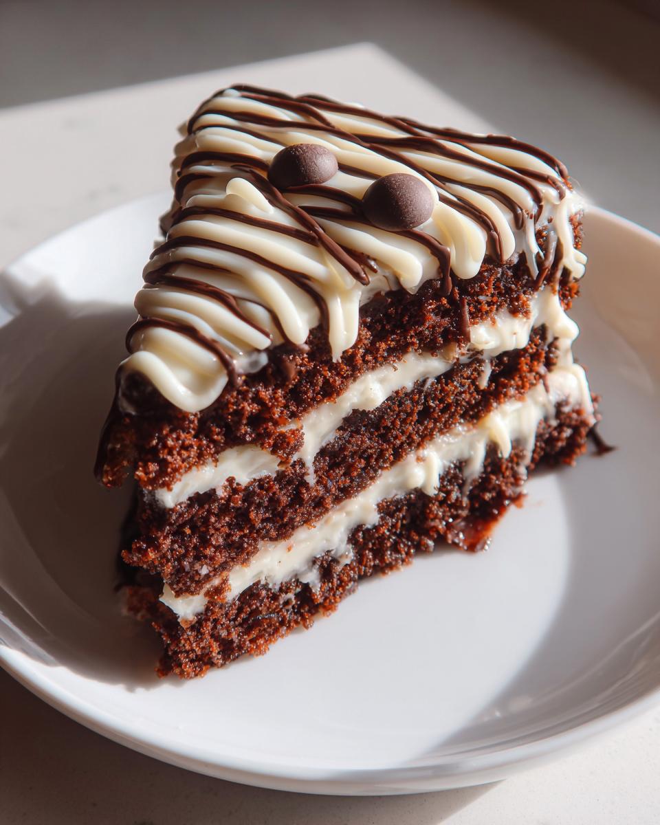 Mummy Wrap Cake - detail 1