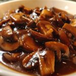 20-Minute Mushroom Gravy: Rich, Savory, and Irresistible 10 Mushroom Gravy
