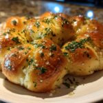 15-Minute Easy Garlic Knots That Melt in Your Mouth 8 Easy Garlic Knots