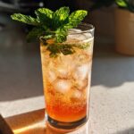 Refreshing Peach Lemonade Recipe for Hot Summer Days 6 Peach Lemonade