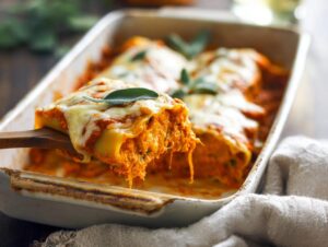 Home 5 Creamy Pumpkin Lasagna Rolls