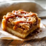 Salted Caramel Apple Pie Bars: Perfect 1-Pan Dessert 2 Salted Caramel Apple Pie Bars